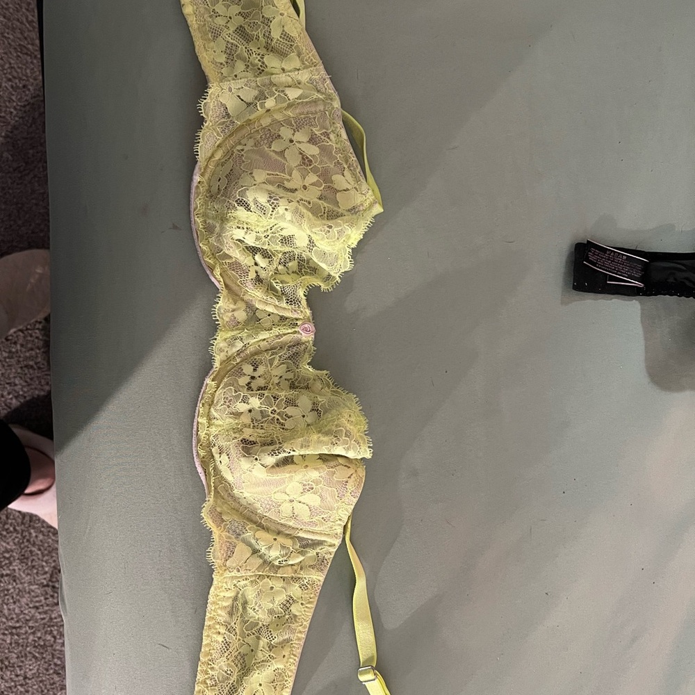 Victoria's Secret Yellow Lace Bra